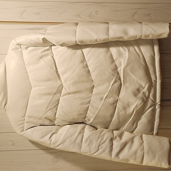 Snobbish White Puffer Jacket - Picture 8 of 8